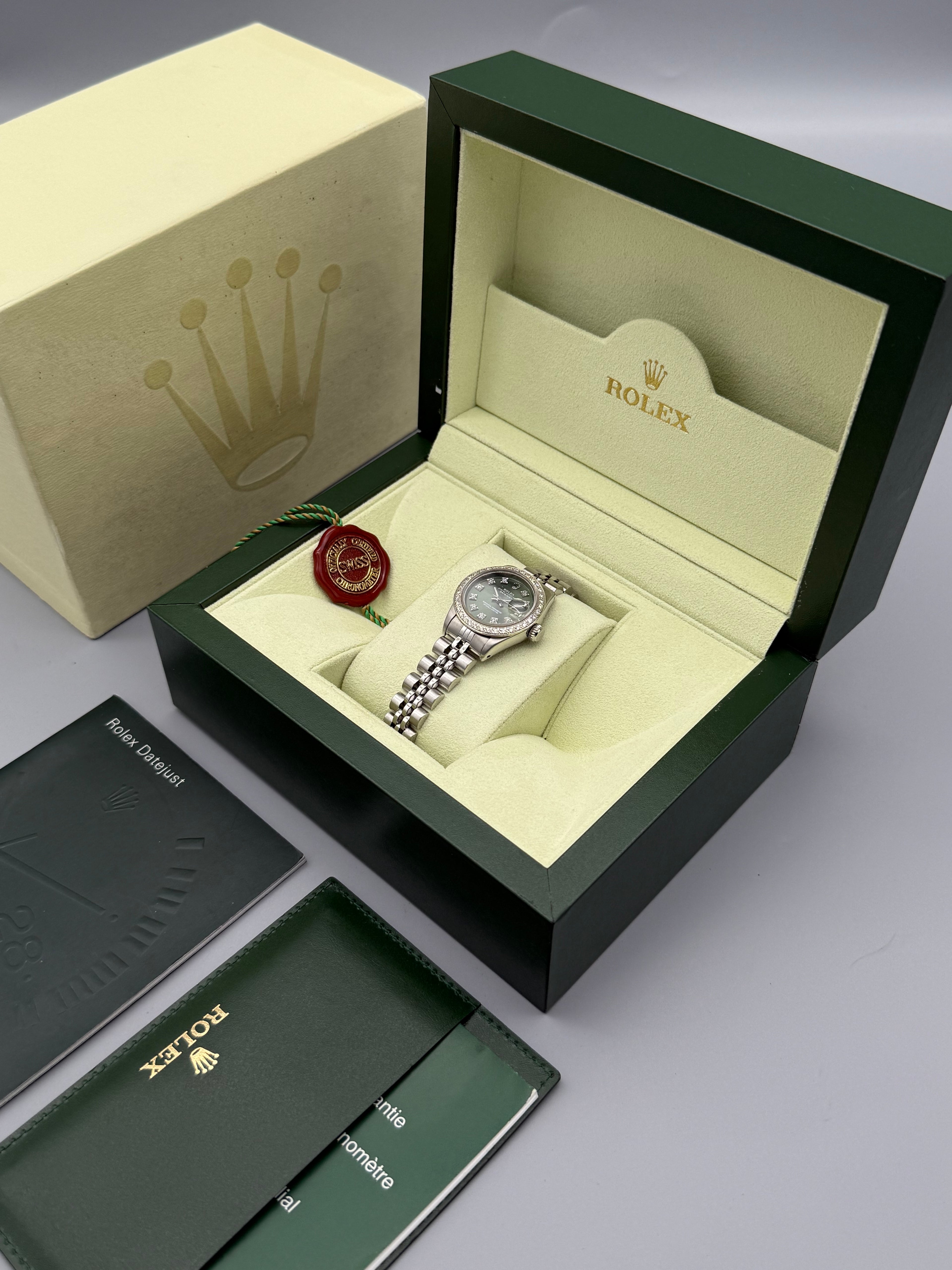 Lady-DateJust 26mm, Olive Diamond Dial, 69174