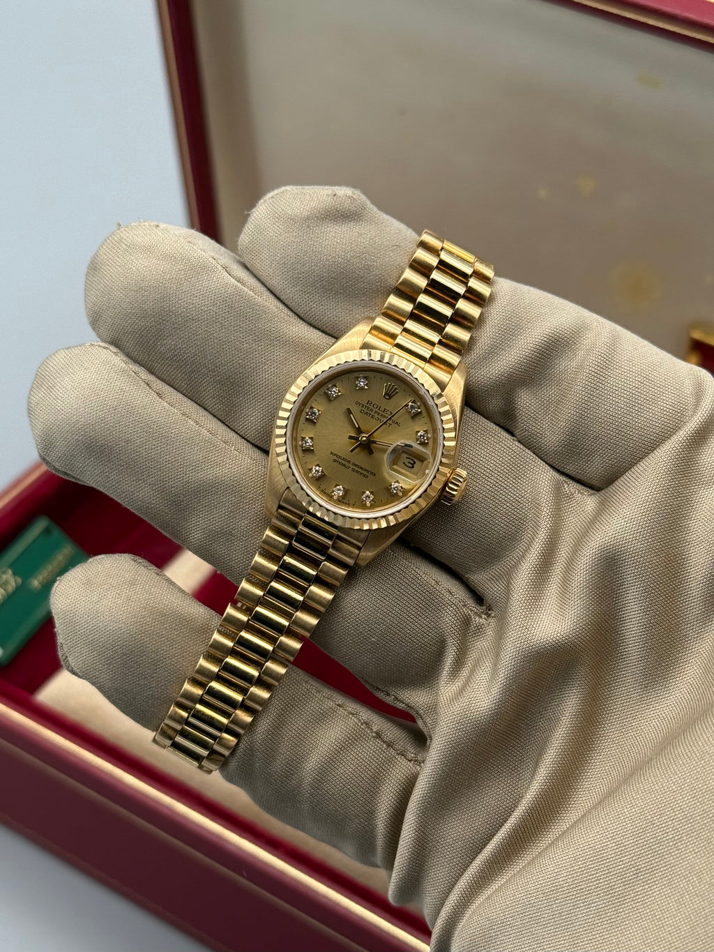 Lady-DateJust 26mm, Champagne Diamond Dial, 69178