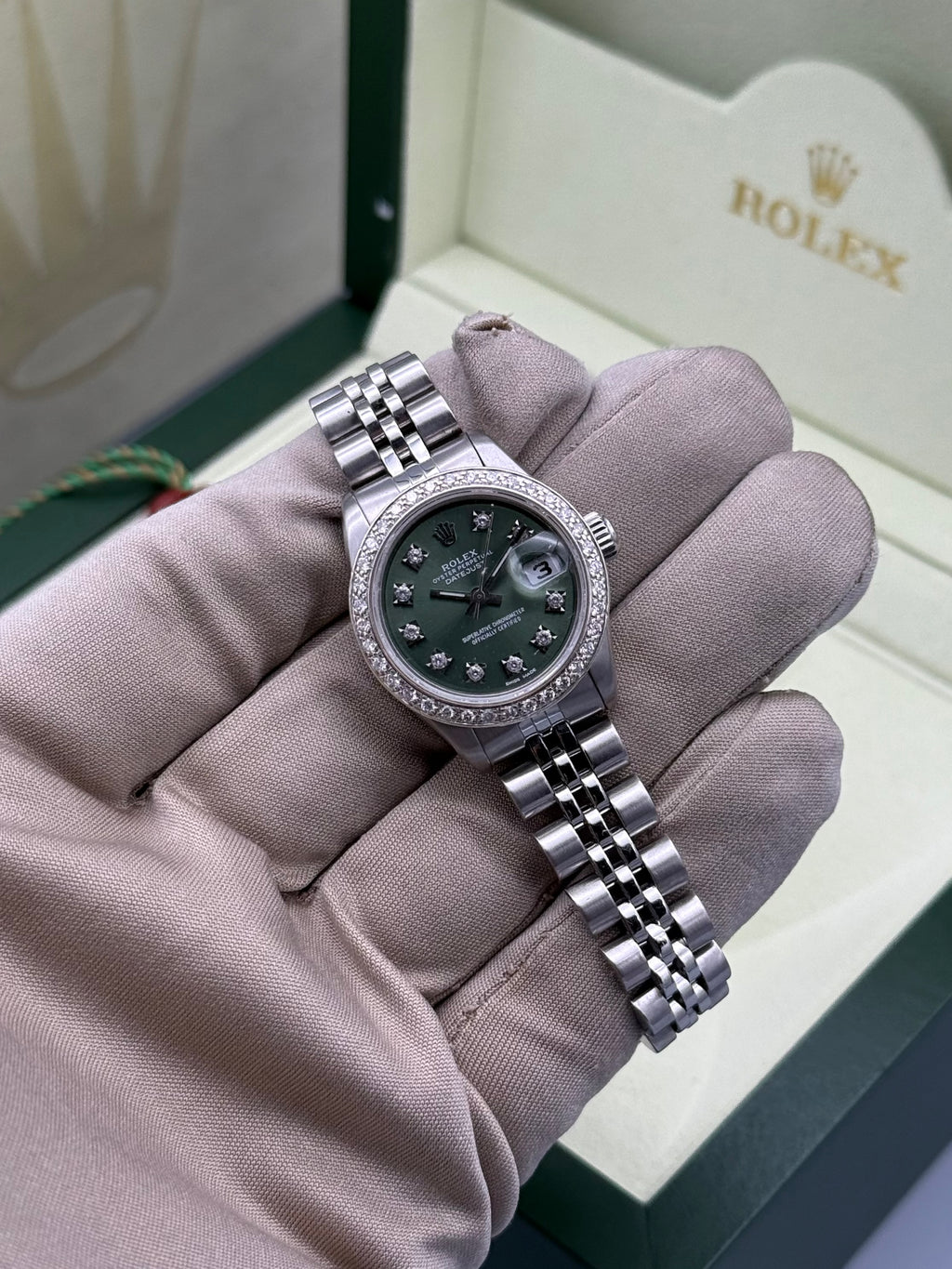 Lady-DateJust 26mm, Olive Diamond Dial, 69174