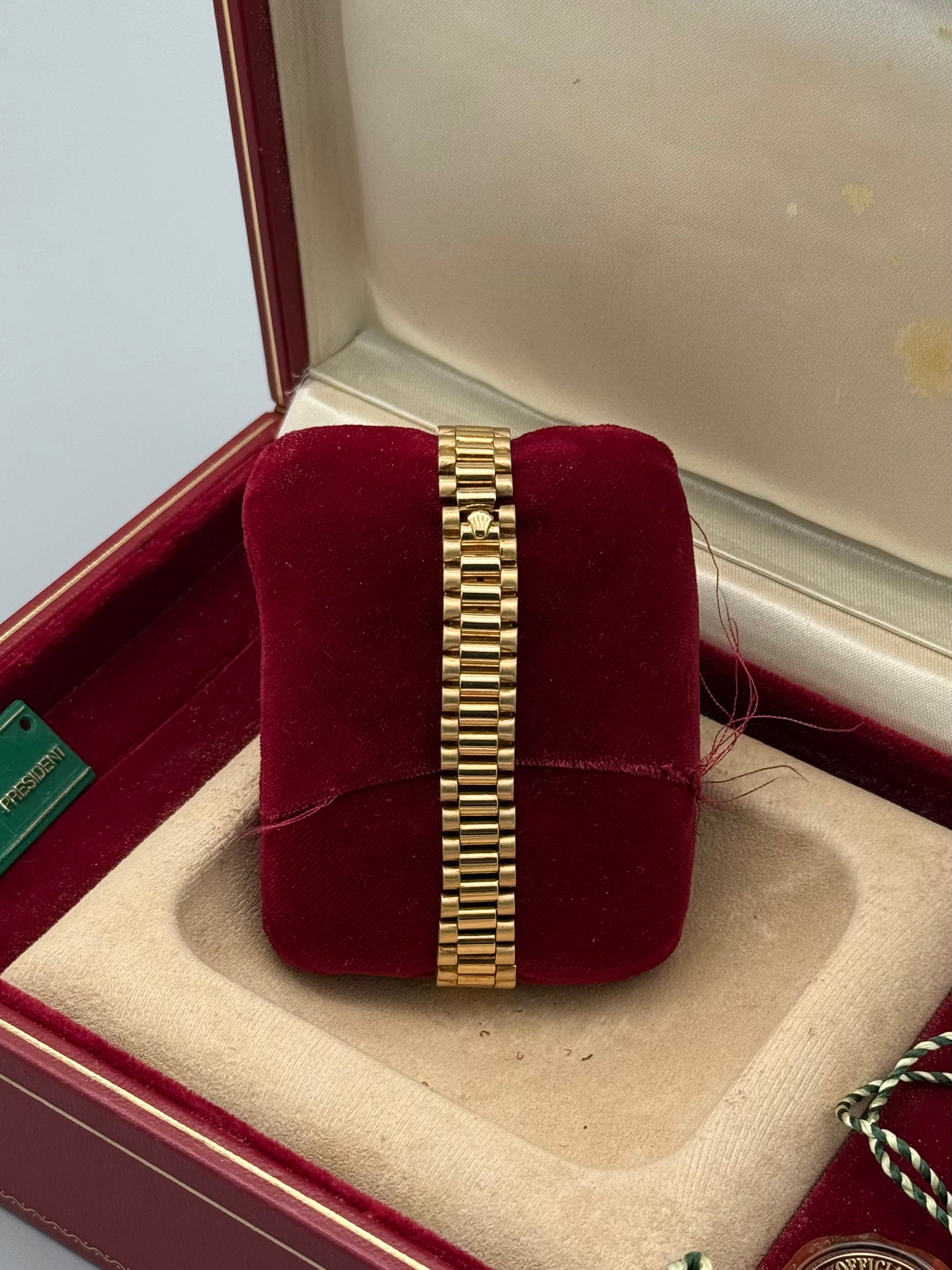 Lady-DateJust 26mm, Champagne Diamond Dial, 69178