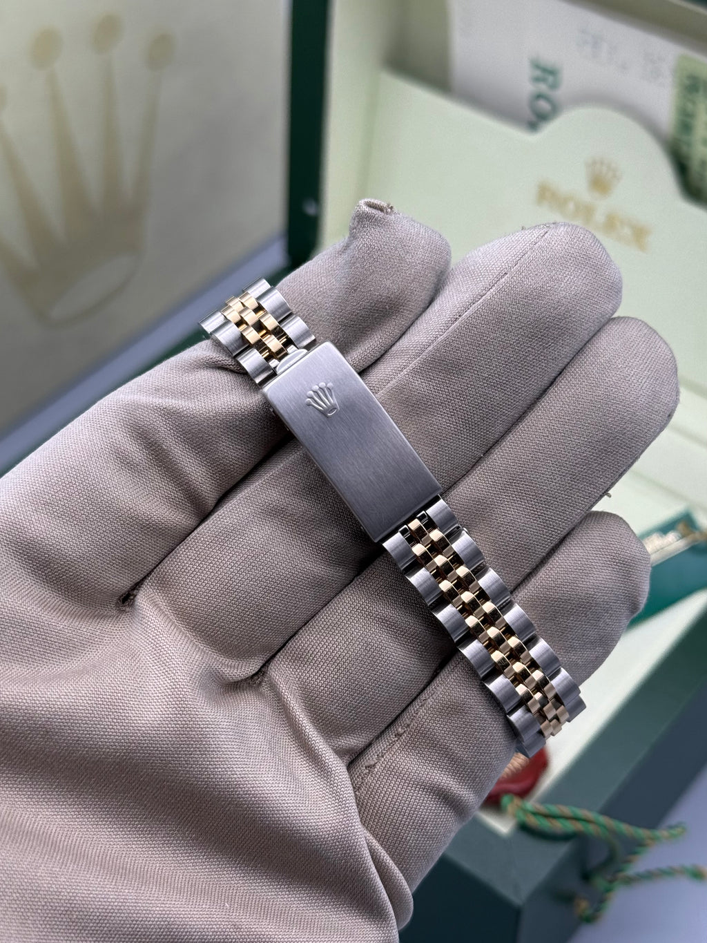 Lady-DateJust 26mm, Black Diamond Dial, 69173