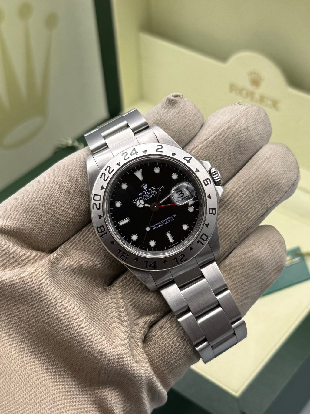 Explorer II 40mm, Black Dial, 16570