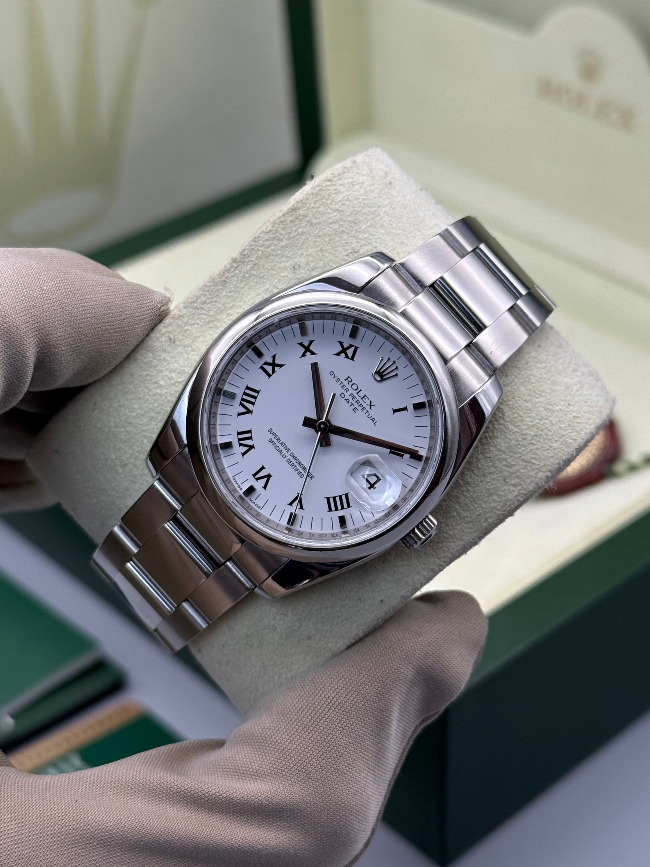 Oyster Perpetual 34, White Buckley Dial