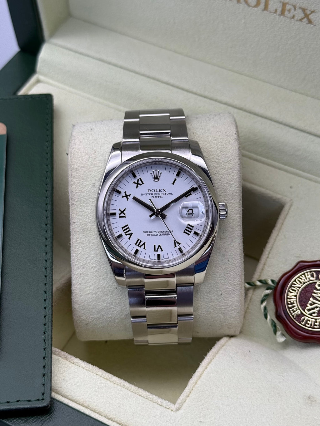 Oyster Perpetual 34, White Buckley Dial