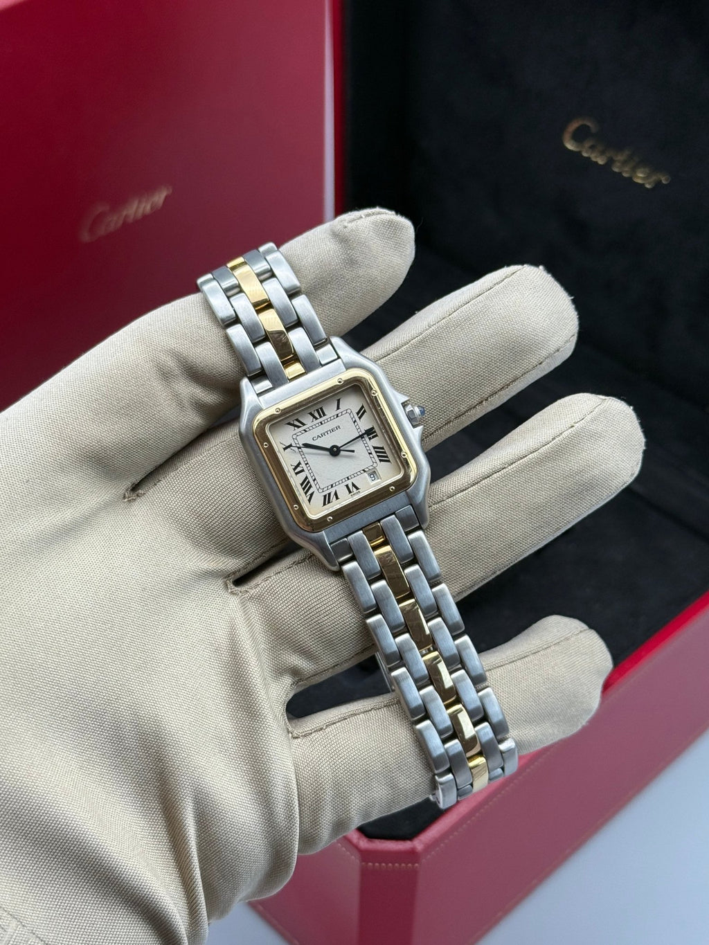 Cartier Panthère 29mm , White Roman Dial - Gla Jeweller