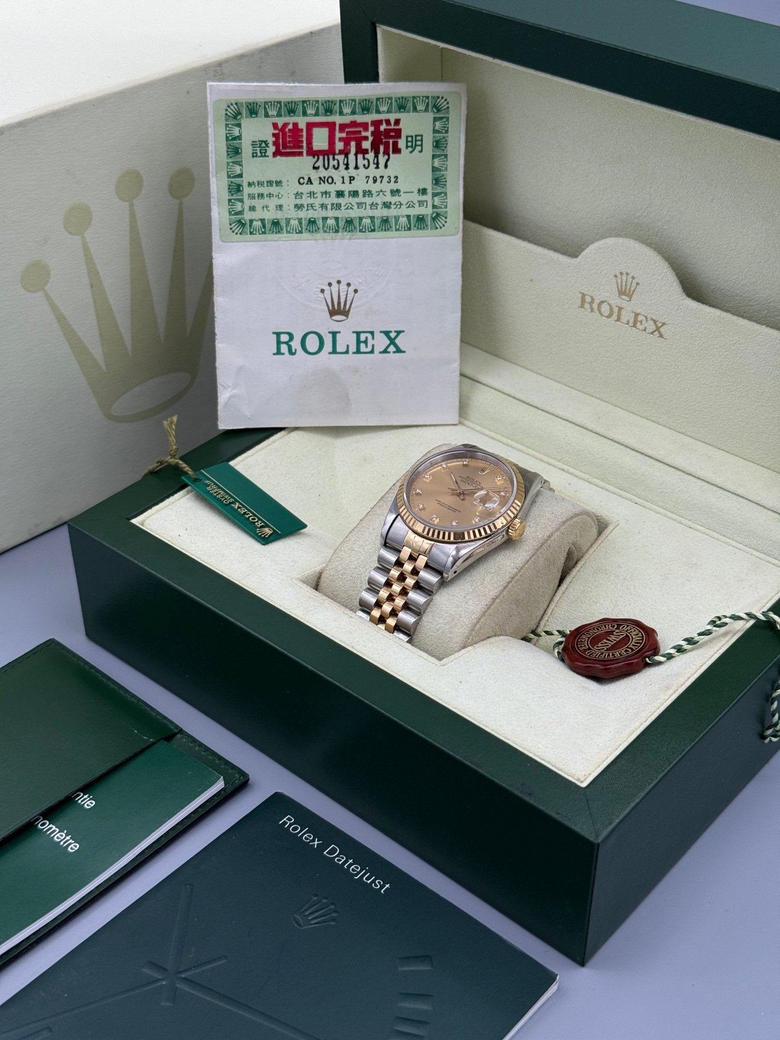 DateJust 36mm , Factory Champagne Diamond Dial - Gla Jeweller