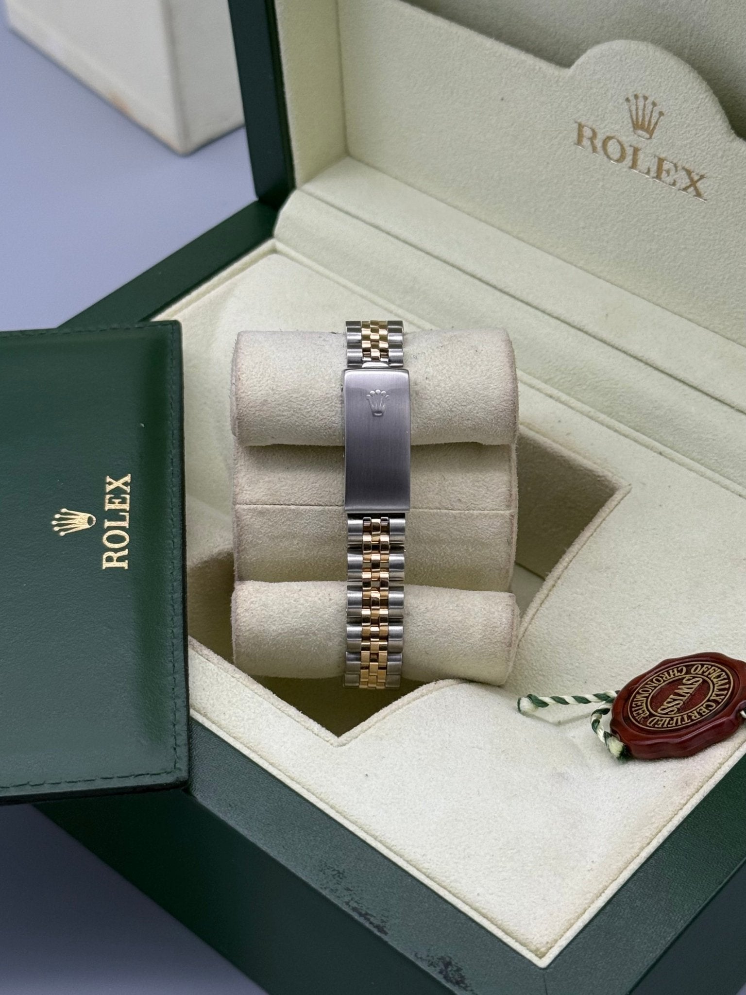 Lady-DateJust 26mm , Factory Champagne Diamond - Gla Jeweller
