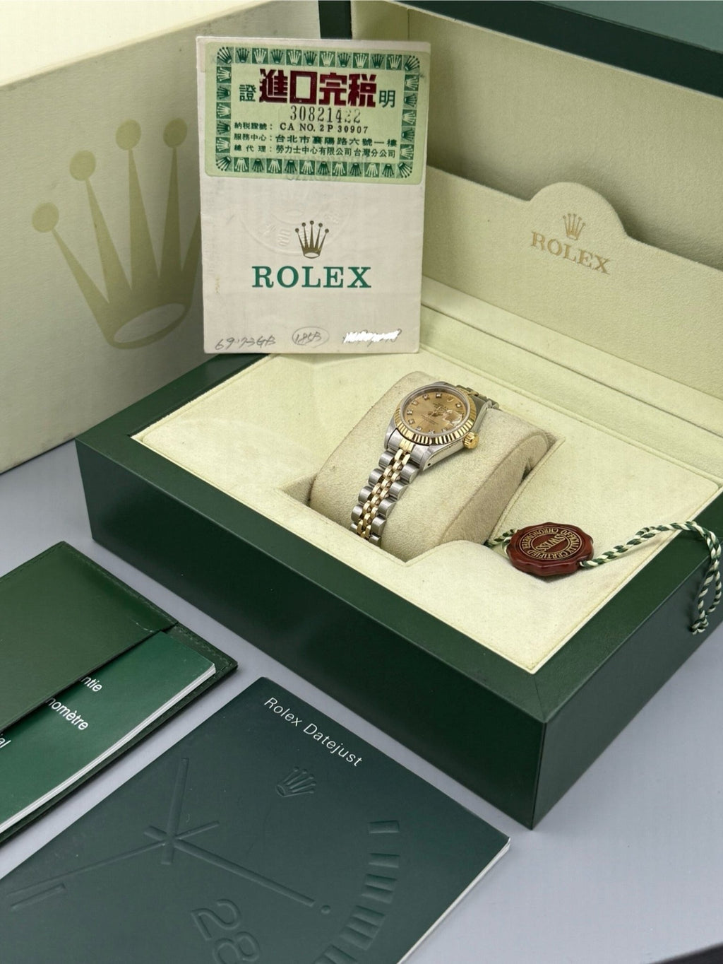Lady-DateJust 26mm , Factory Champagne Diamond - Gla Jeweller