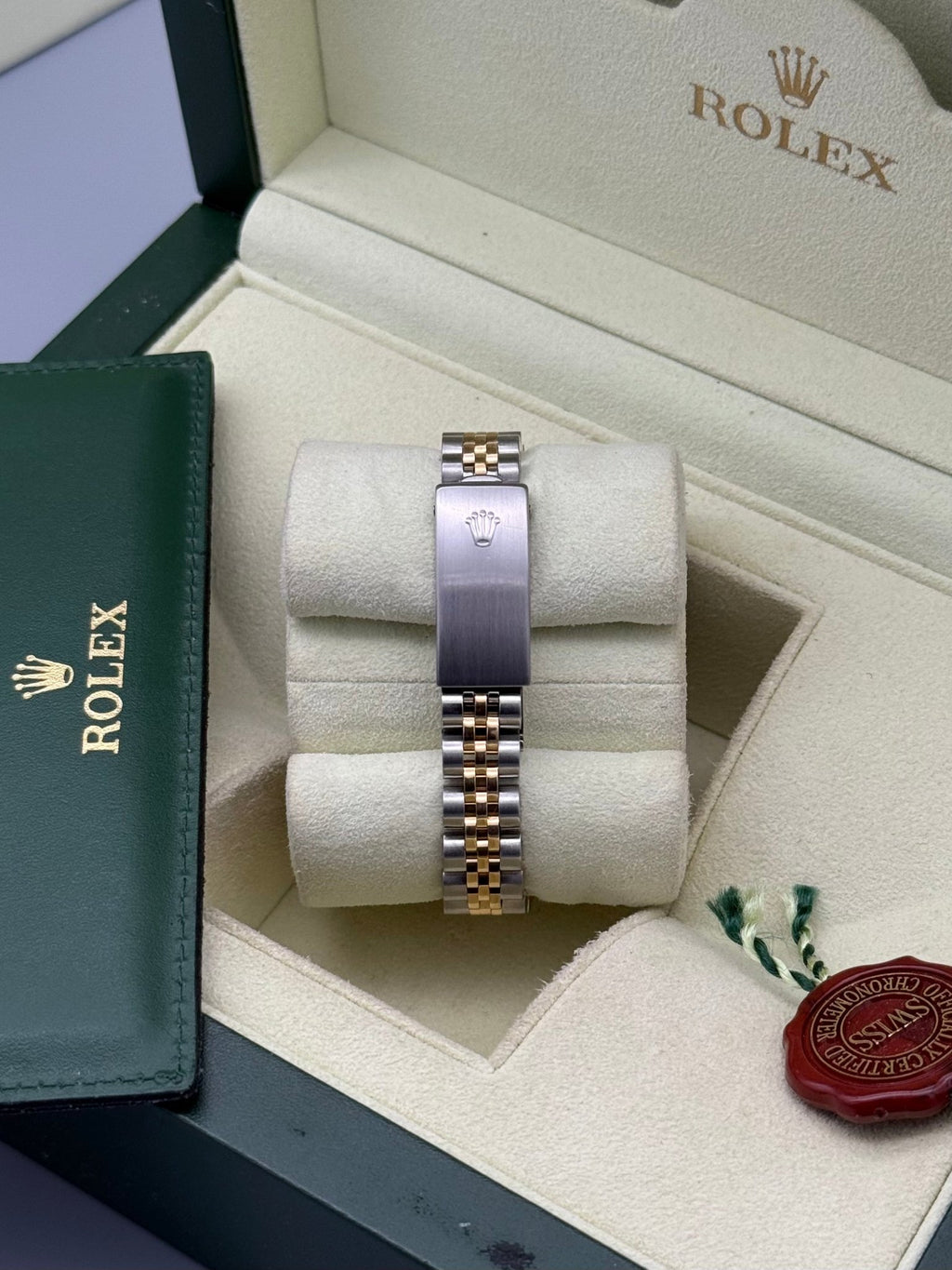 Lady-DateJust 26mm, Mop Diamond Dial - Gla Jeweller