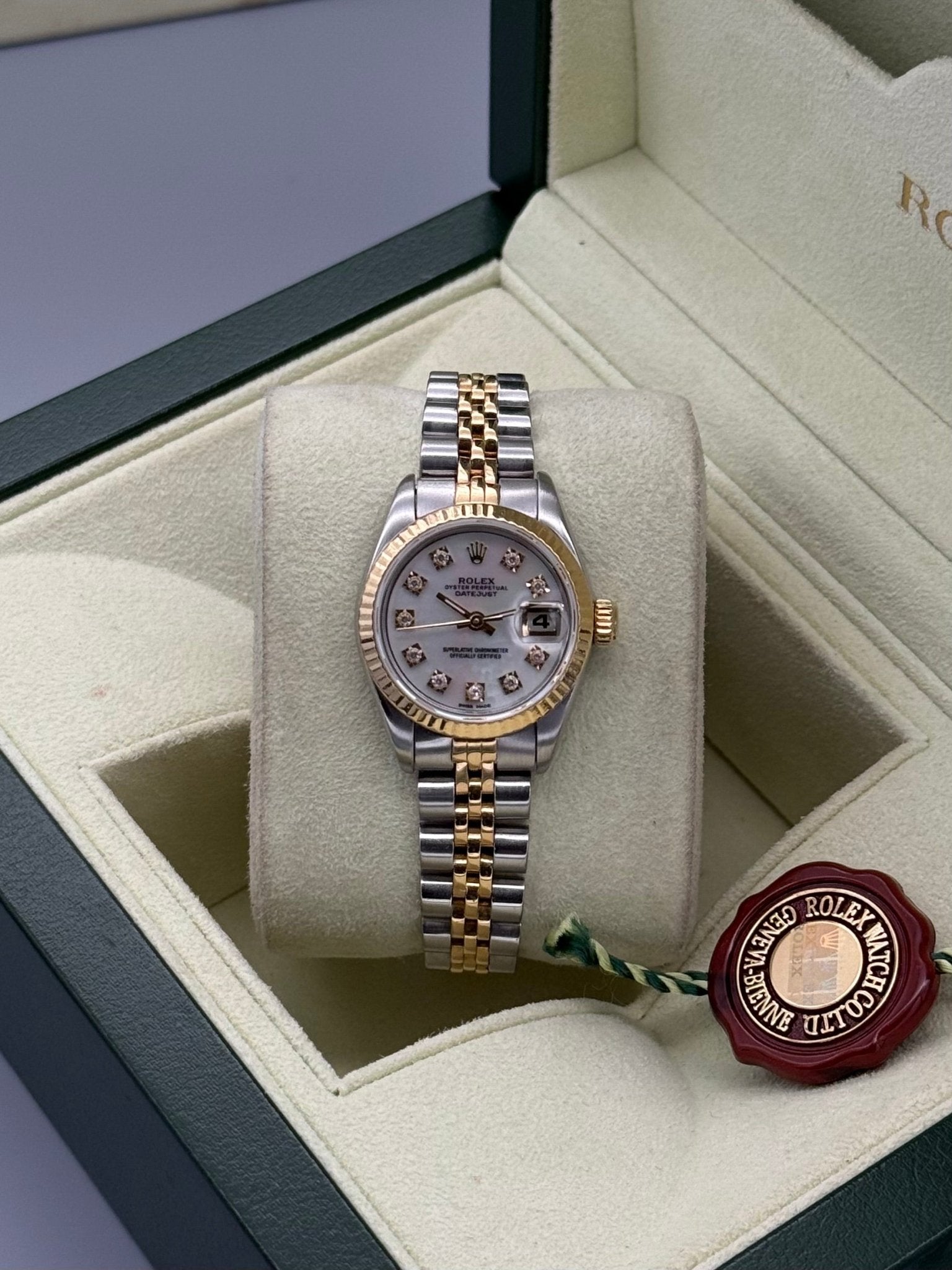 Lady - DateJust 26mm | MOP diamond dial TT - Gla Jeweller
