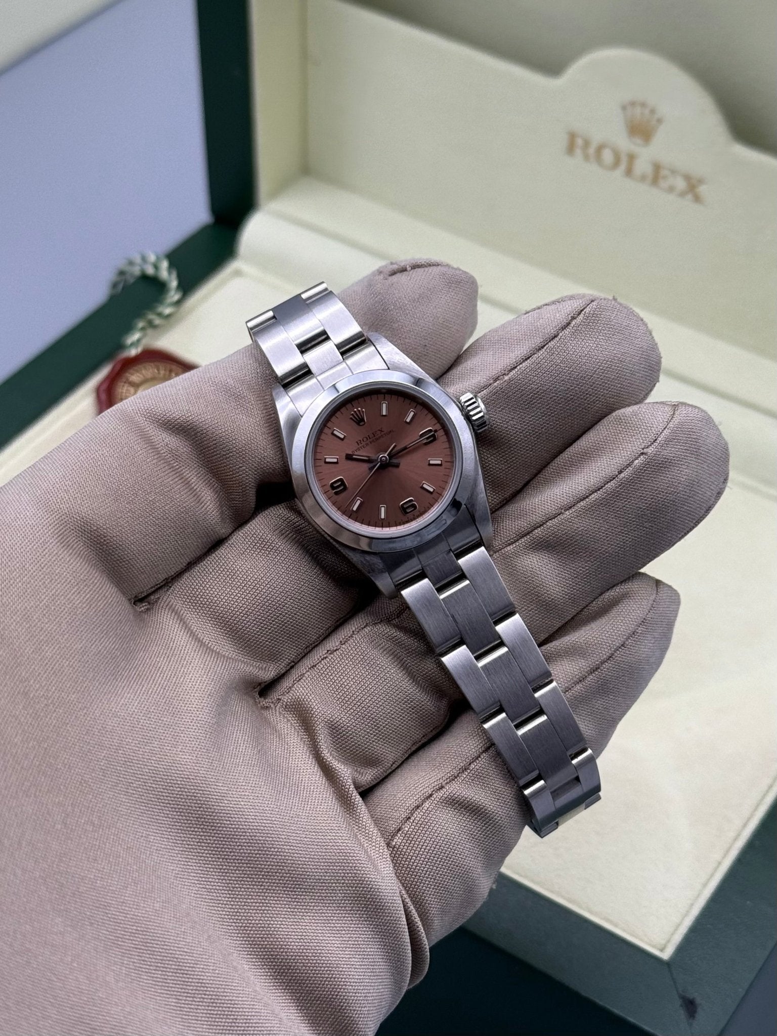 Lady-Oyster Perpetual 24mm, Pink Salmon Dial, 67180 - Gla Jeweller