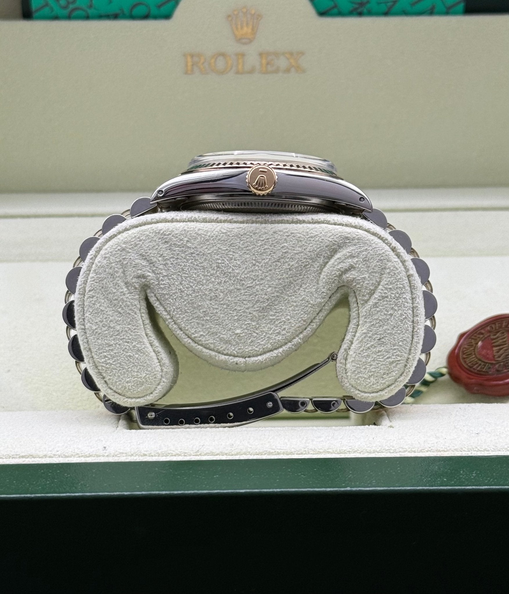 Rolex DateJust 36mm | Champagne Dial - Gla Jeweller