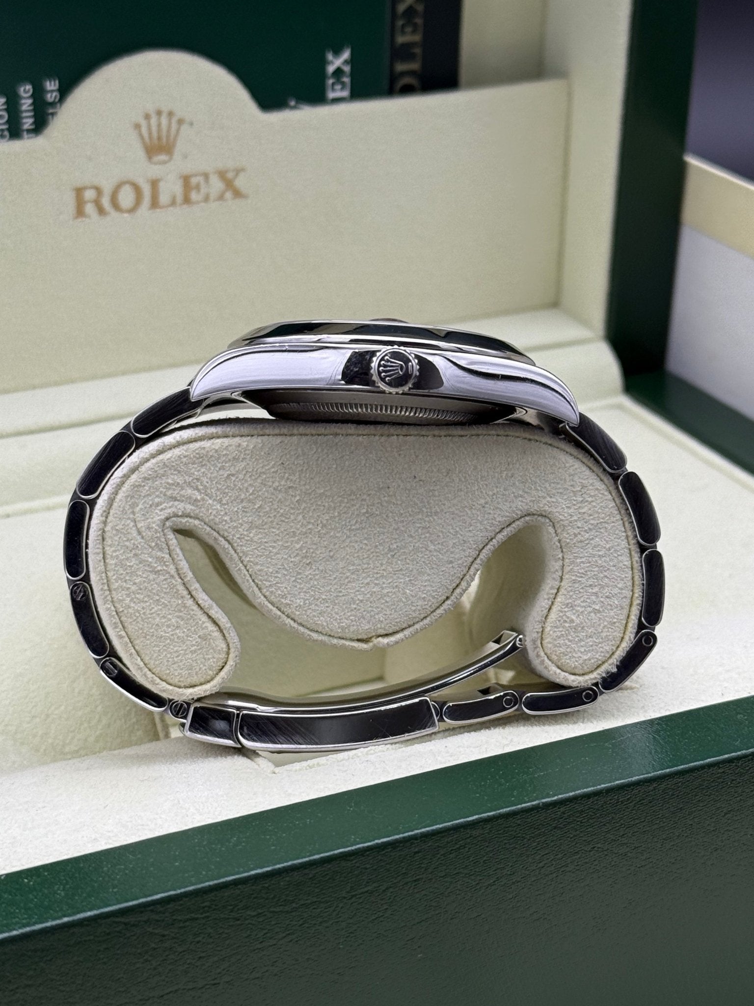 Rolex DateJust II 41mm | Black Roman Dial - Gla Jeweller
