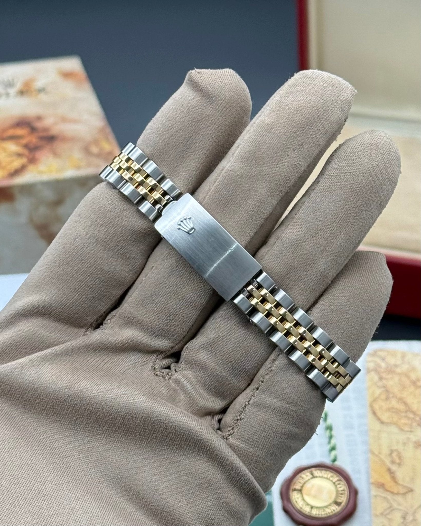 Rolex Ladies Datejust 26mm Champagne Diamond Dial - Gla Jeweller