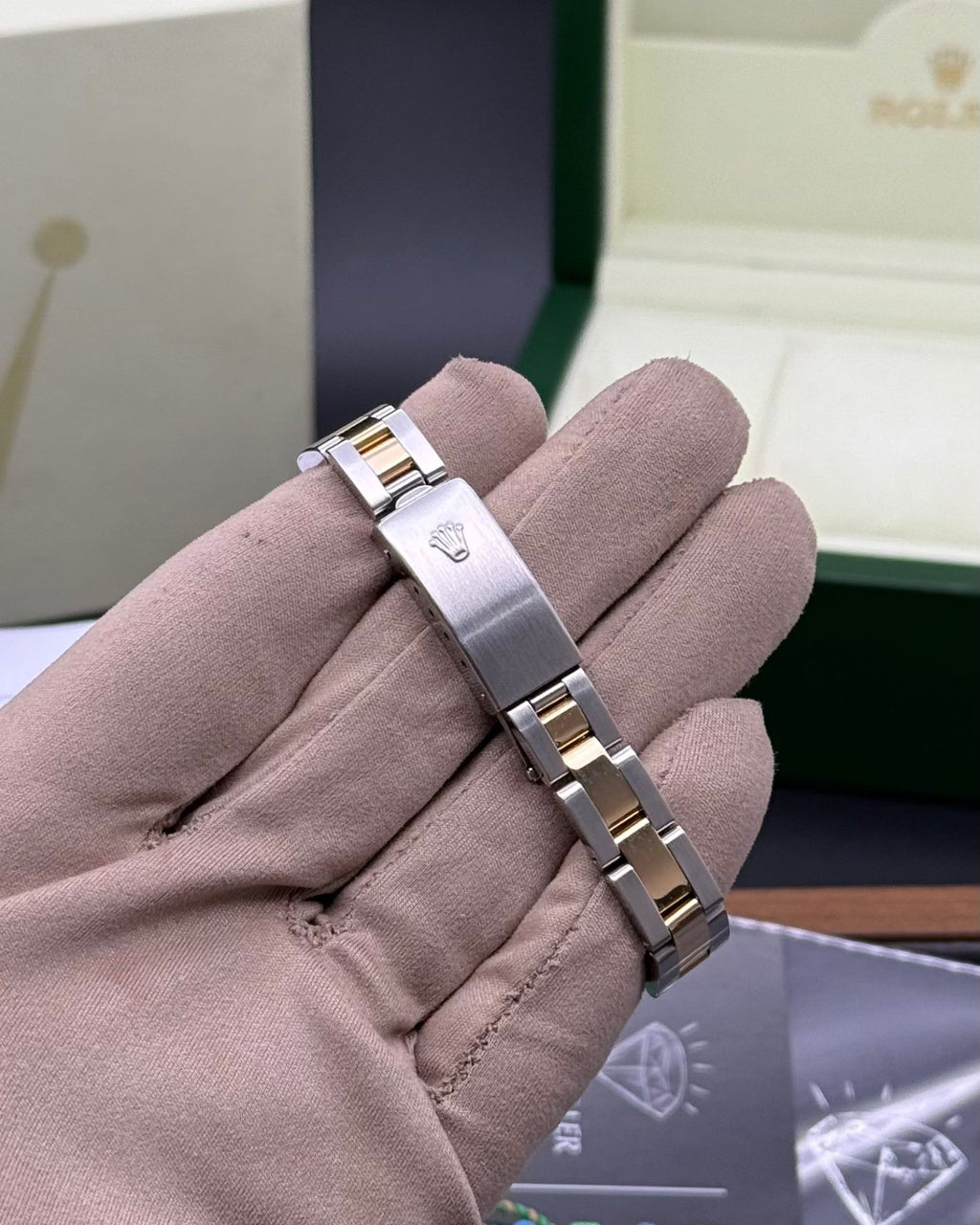 Rolex Ladies Oyster Perpetual Silver Arabic Dial - Gla Jeweller