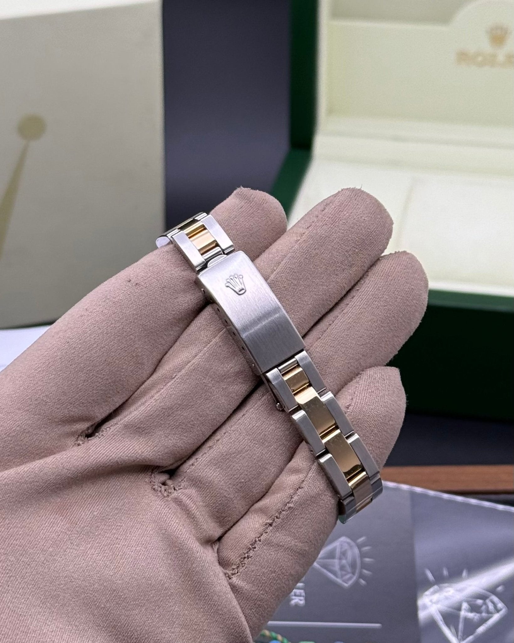 Rolex Ladies Oyster Perpetual Silver Arabic Dial - Gla Jeweller